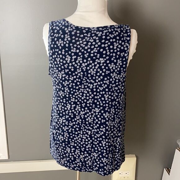 Loft top  - Picture 5 of 7